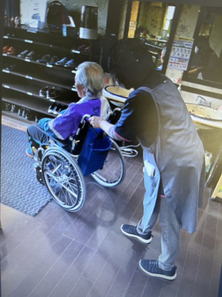 画像に alt 属性が指定されていません。ファイル名: IMG_2647-768x1024.jpg